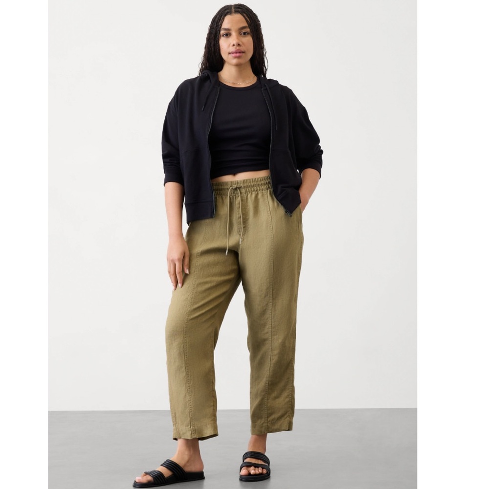 NWOT Retreat High Rise Linen Ankle Pant